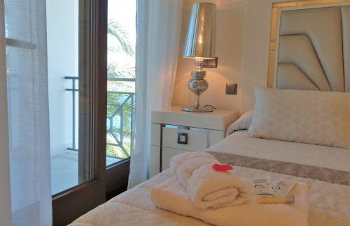 LUXURY APARTMENT FRONTAL TO THE SEA IN ESTEPONA DONCELLA BEACH - Photo 22