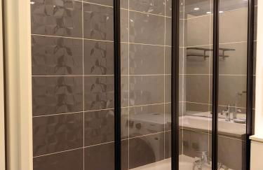 sacha's house ,à coté du RER,val d'europe,Paris-Disney . - Foto 37