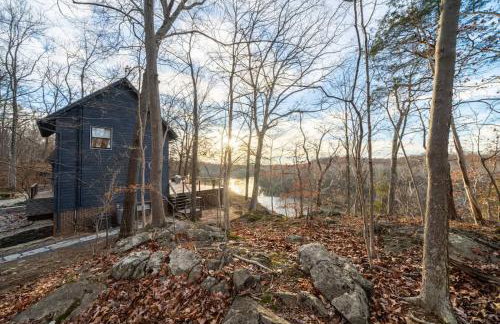 Exclusive Wooded Chalet w Magnificent River Views - Foto 39