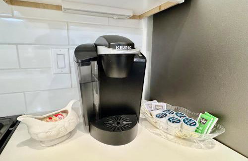 Quiet stylish home close to downtown and airport - Foto 8