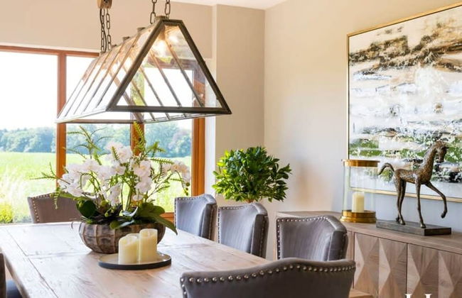 Luxurious 4 Bedroom Vineyard Villa Stanlake Park - Foto 17