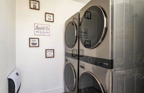 Wild West Disco Haus 2! New Hot Tub, Patio + Gym - Foto 26