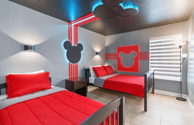 Fascinating Private Pool and Game-room, Near Disney!! - Foto 25