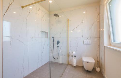 Villa surrounded by nature - Photo 5