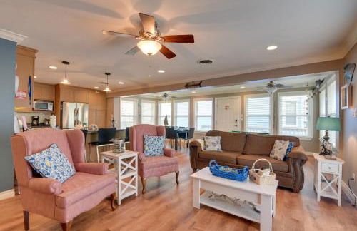 Colorful Beachside Oasis! Galveston Family Home - Foto 6