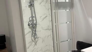 le Cocon des Vignes, cosy, climatisé, wifi, parking privé - Foto 4