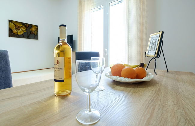 Chill & Relax Home with Pool near Beach - Foto 13