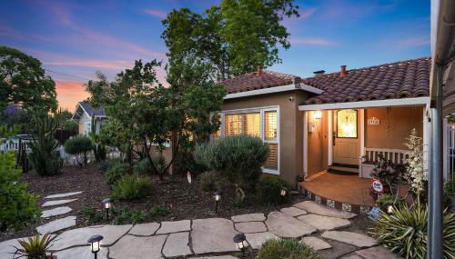 Relax in a Gorgeous 6 Person Quaint Home - Foto 4