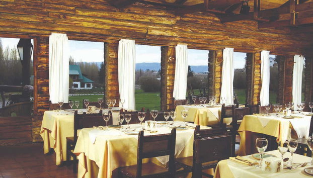 Cena con espectáculo en la Estancia 25 de mayo - Foto 5, Interior del restaurante El Quincho