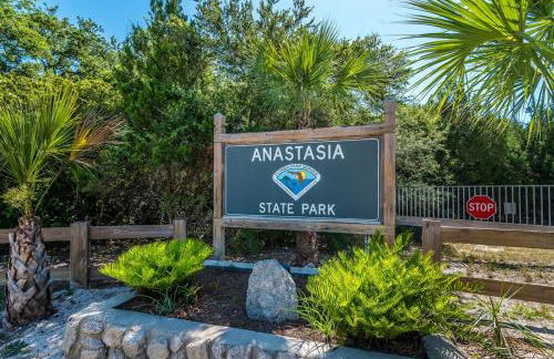 Island Suite - Walk to Downtown! - Foto 30