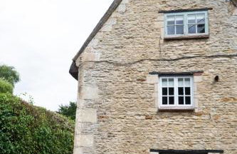 Beautiful 3BD Thatched Stone Cottage Kettering - Photo 8