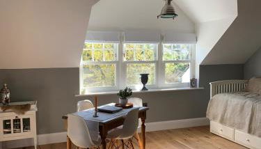 LymingtonBnB - Photo 3