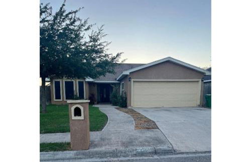 Minutes to Shopping, Dining and Fun Family Stay - Sleeps 6 - Foto 20