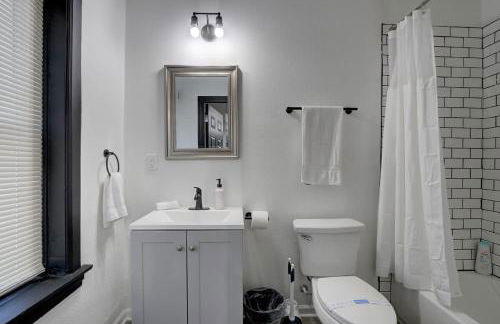 East Side Gem Steps to Brady St & McKinley Beach - Foto 7