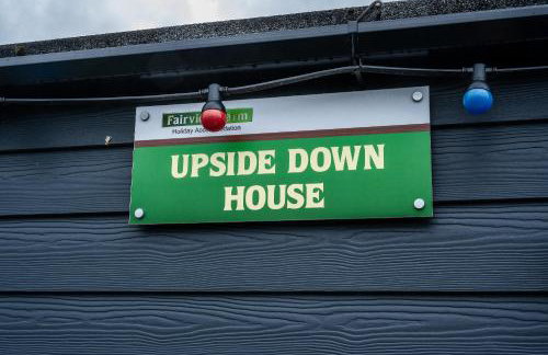 UPSIDE DOWN HOUSE - Sleeps up to 6 Guests - Great for Family and Friends Gatherings,Corporate events ,Near Sherwood Forest at Fairview Farm in Nottingham set in 88 acres - Foto 37