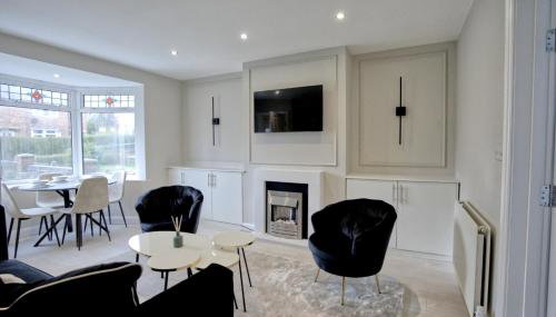 Luxury Harborne Home, Perfect for Contractors & Families 5 Mins from QE & Uni - Foto 1