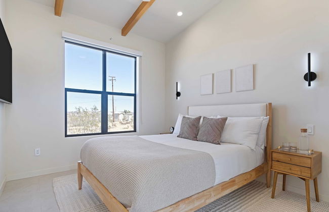 Private Pool, Hot Tub, Firepit Modern Oasis Blue Mirage by Avantstay - Foto 3