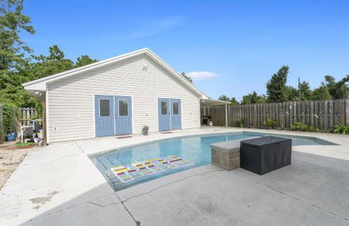 The Splash Pad Sleeps 13 w Pool Patio and Garage - Foto 9