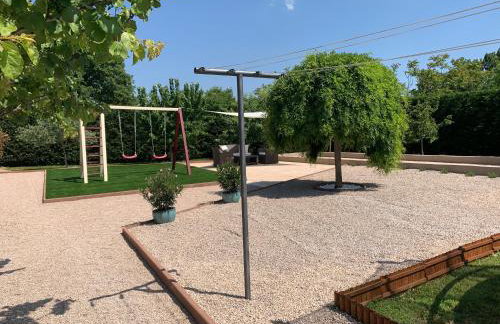 Villa Cecilia - 4 bedrooms, 4 bathrooms, heated inside pool, gym - Photo 13