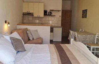 Matea Apartments Milna - Photo 50