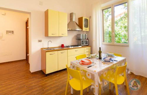 Lungomare centrale di Silvi con parcheggio privato - Foto 11