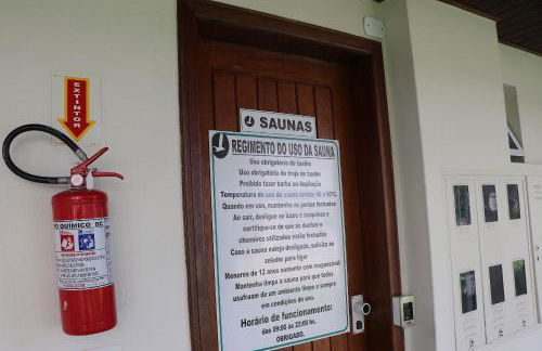 Completo apartamento em Resort na beira da lagoa - Foto 31