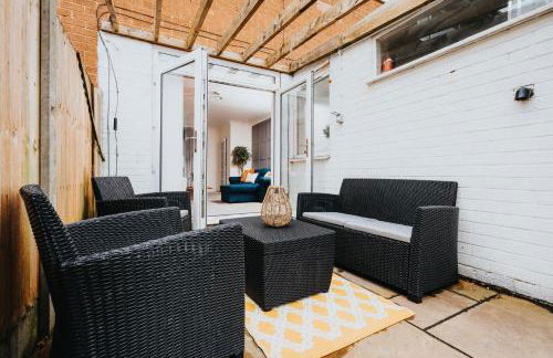 Cheshire Retreat, close to Tatton Park - Photo 24