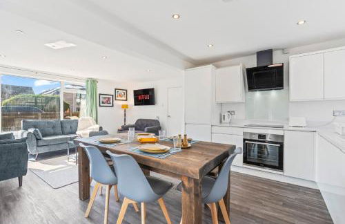 3 Bedroom Bungalow, Van & Car Parking, WIFI, Sleeps 6 - Foto 28