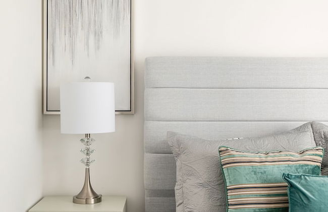 Charming Yorkville Condos - Photo 3