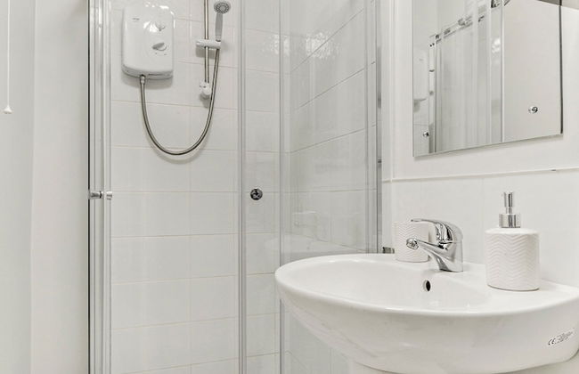 Snug at Clarence - Near Museum of Free Derry and Bloody Sunday Memorial - Foto 33