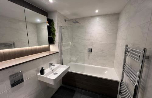 Luxe Penthouse 2 bed Deansgate - Foto 7