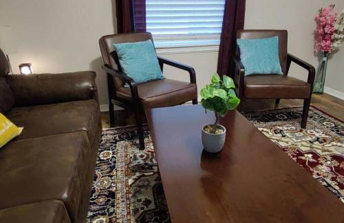 Downtown Charm Two Bedroom Home - Foto 48