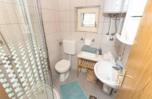 Peaceful house in nature nearby National Park Krka - Photo 11