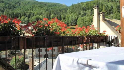 Chalet 11 pers, 5 ch, pied des pistes, balcon, parking, Wi-Fi, cheminée, Serre Chevalier - FR-1-762-27 - Foto 2