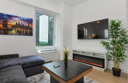 Contemporary Luxury 3BR 2BA Downtown NYC - Photo 16