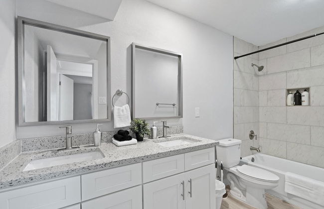 Modern 2BR Near UT Hyde Park Evonify - Foto 21