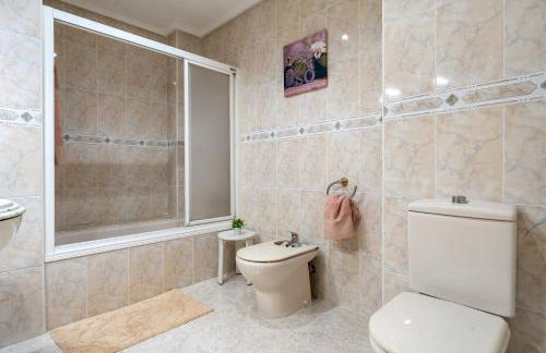 Apartamentos El Compromiso - Foto 15