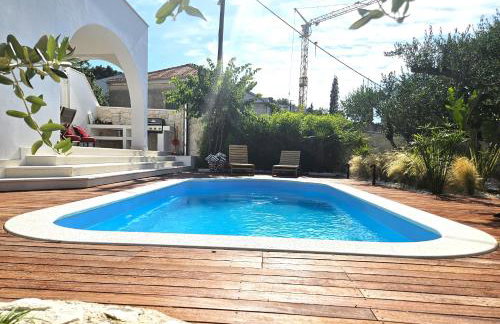 The Three Flowers Pool House - Foto 12