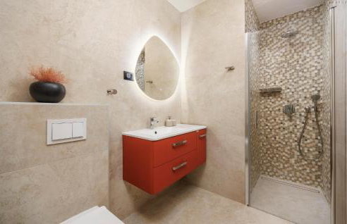 Awesome Home In Kanfanar - Foto 32