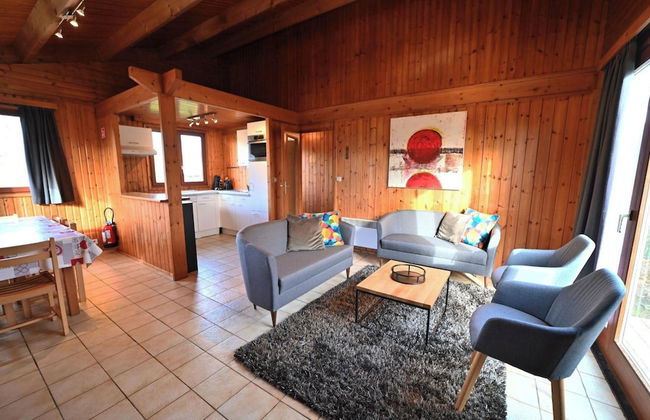 Holiday Home in Somme-leuze With Private Garden - Foto 9