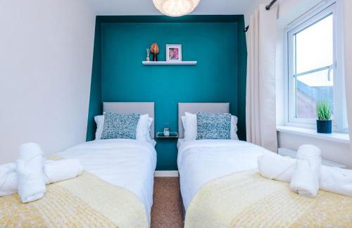 3 Bedroom! 3 Toilets! Contractors and Groups! Free Parking! Driveway! NEW BUILD HOUSE! - Foto 26