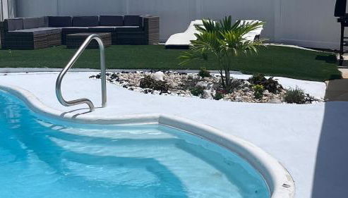 Two Story Pool home - walk to beach - Foto 3