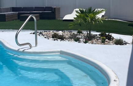 Two Story Pool home - walk to beach - Foto 3