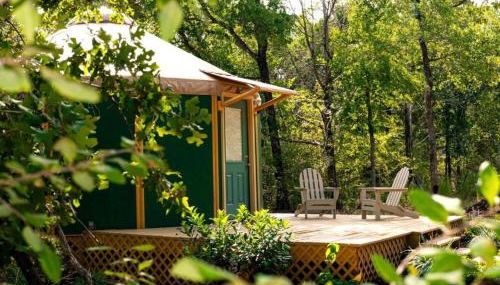 Luxury Yurt Rental near Austin for Glamping in Texas - Foto 4
