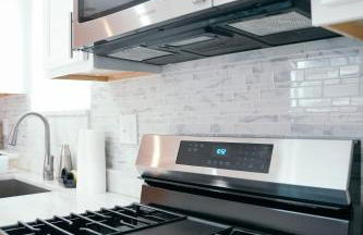 Charm City Luxury 4 Bedroom Brick Home - Foto 23