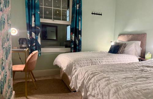 The Lily•Central Beeston•Private Apartment•SmartTV•Free Wi-Fi•Tram• - Photo 22