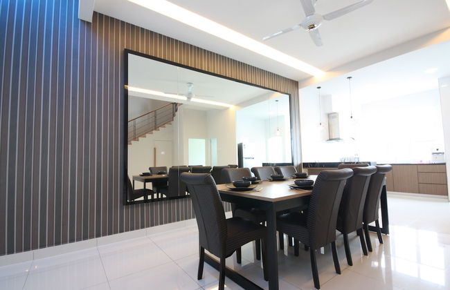 Shamrock Beach Villas 9 - Photo 1