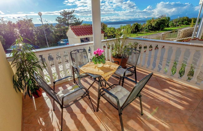 Luring Apartment in Dramalj with Hot Tub - Foto 31