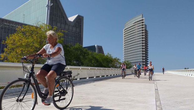Recorriendo Zaragoza en bicicleta