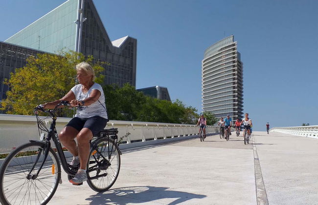 Tour en bicicleta por Zaragoza - Foto 2